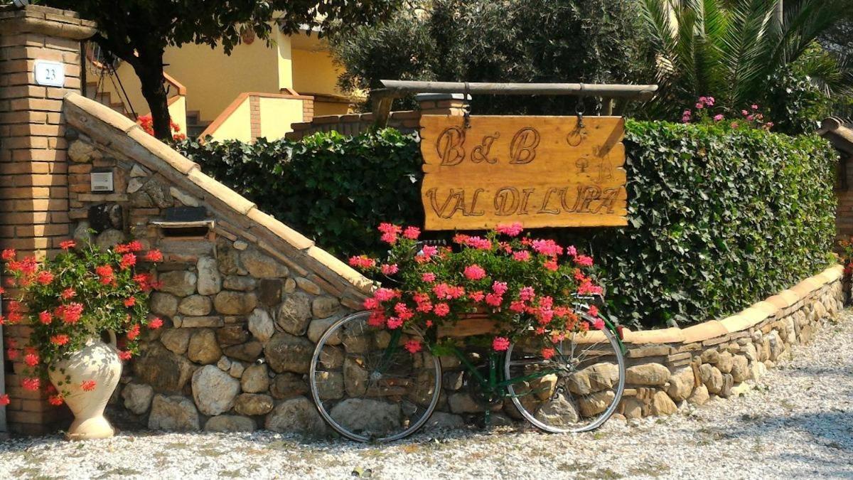Bed And Breakfast Val Di Lupa Castellina Marittima Exterior foto