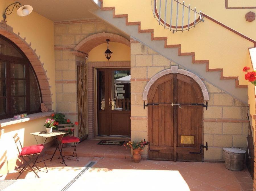 Bed And Breakfast Val Di Lupa Castellina Marittima Exterior foto
