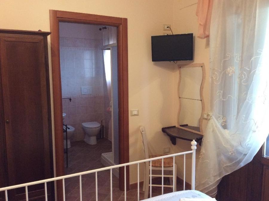 Bed And Breakfast Val Di Lupa Castellina Marittima Exterior foto